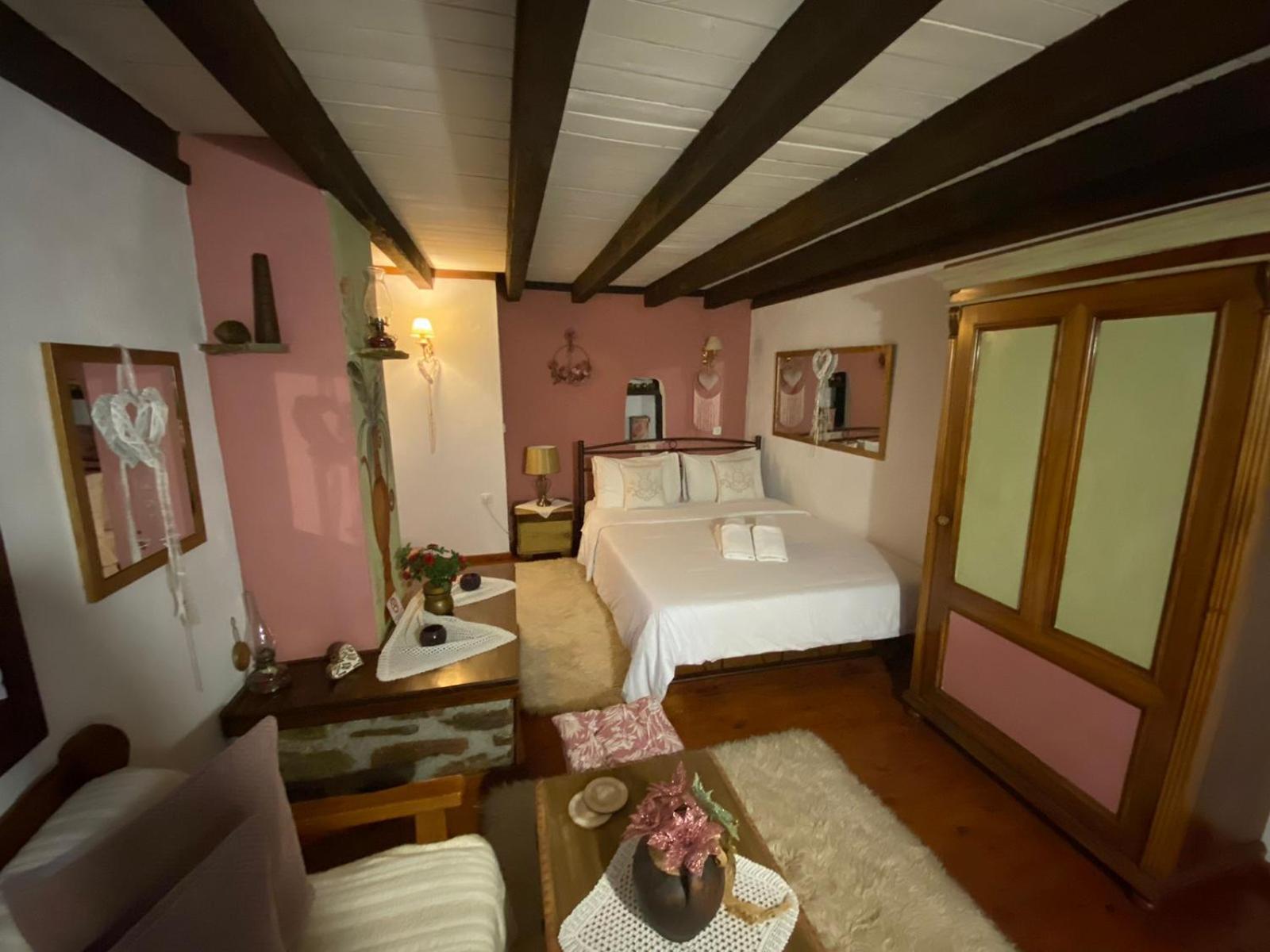 Traditional Guesthouse Erato Палеос-Пантелеймонас Экстерьер фото