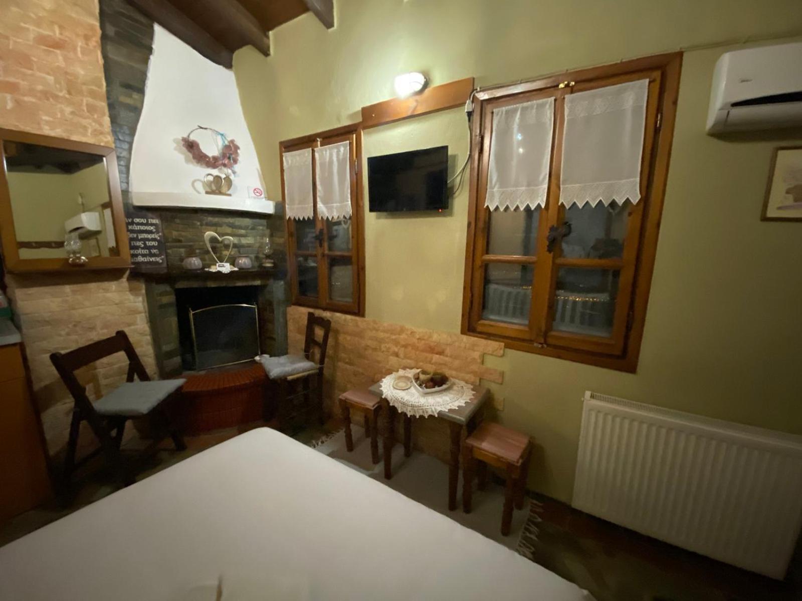 Traditional Guesthouse Erato Палеос-Пантелеймонас Экстерьер фото